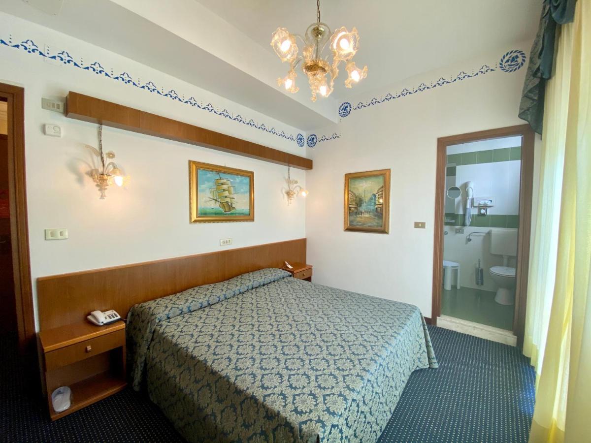 לידו די ג'סולו Hotel Florida מראה חיצוני תמונה
