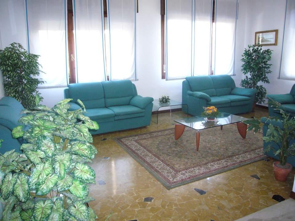 לידו די ג'סולו Hotel Florida מראה חיצוני תמונה