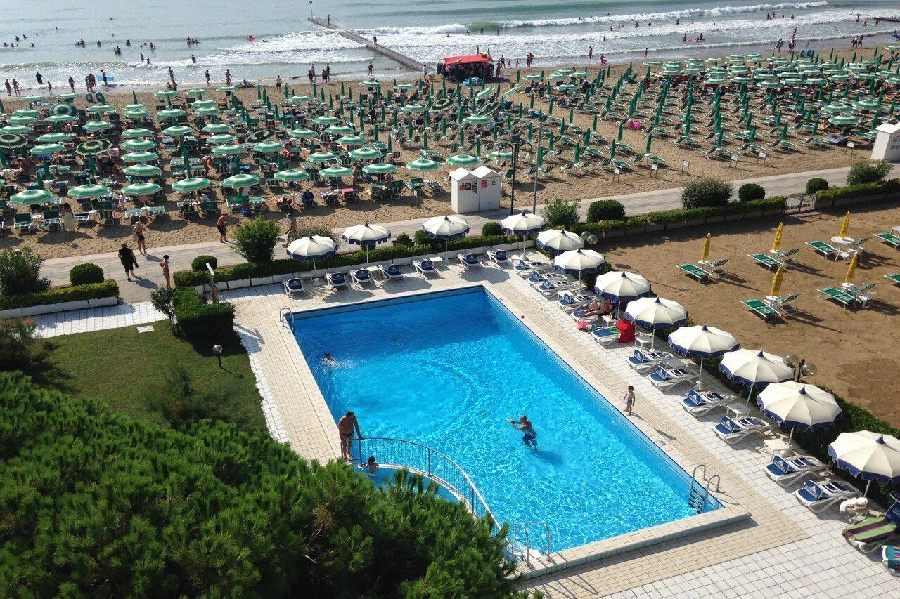 לידו די ג'סולו Hotel Florida מראה חיצוני תמונה