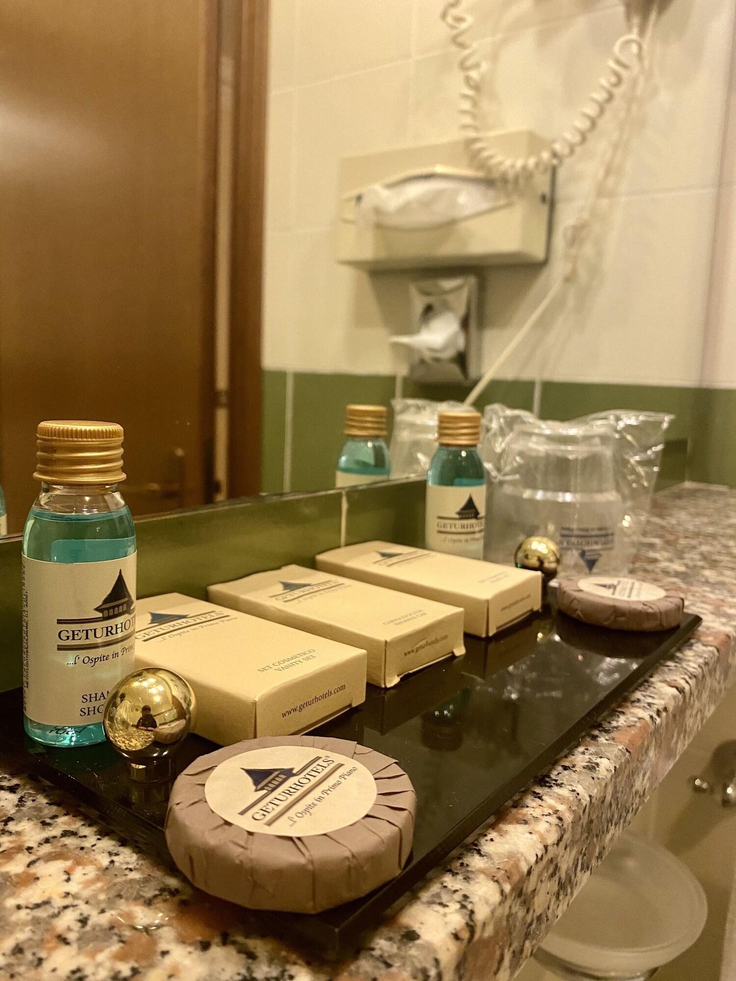 לידו די ג'סולו Hotel Florida מראה חיצוני תמונה