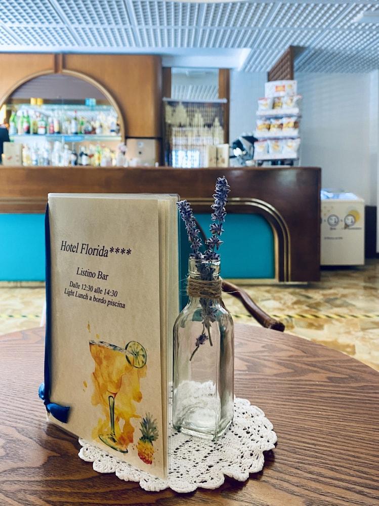 לידו די ג'סולו Hotel Florida מראה חיצוני תמונה